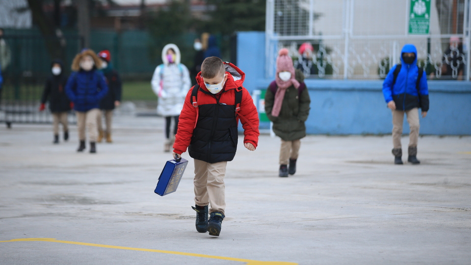 Kronik ağrılarda yaş ortalaması çocuklara kadar düştü!