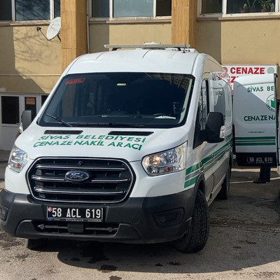 Babasını katletti! Çıplak şekilde donmayı bekledi