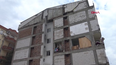 Avcılar'daki duvarsız daire şaşkına çevirdi!