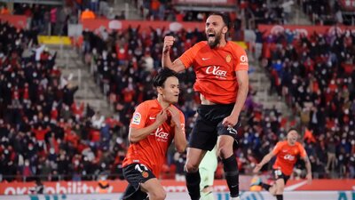 Vedat Muriç fırtına gibi