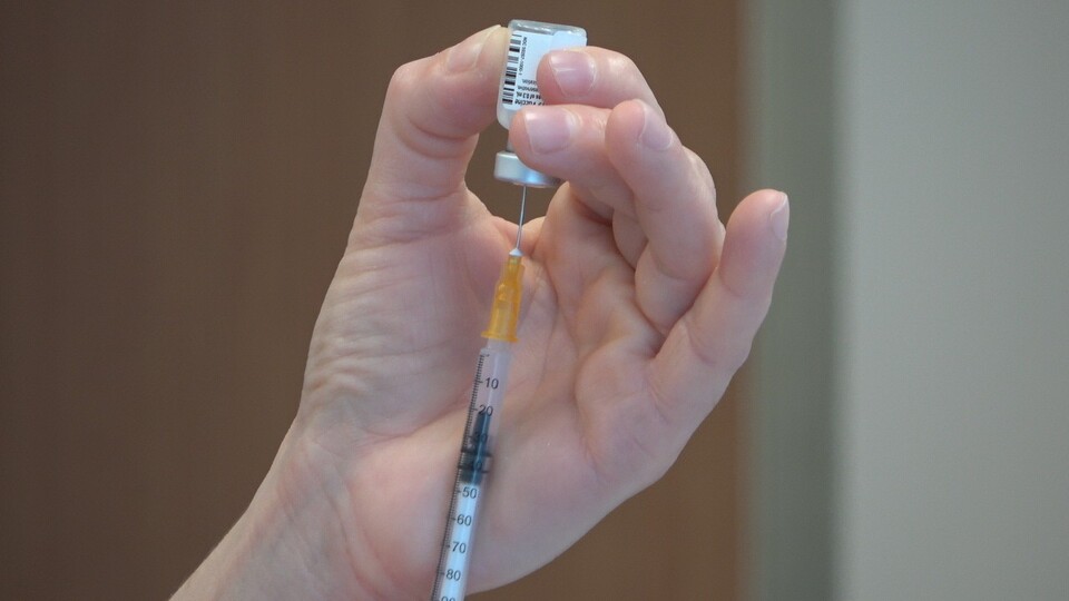 30 günlük bebeğe Covid-19 aşısında yeni gelişme!