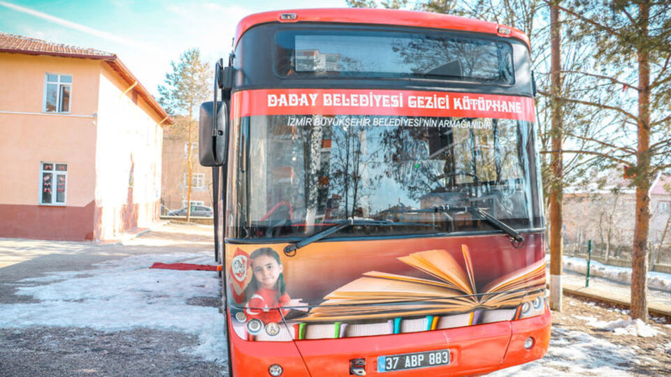 14 yıllık yolcu otobüsü kütüphane oldu