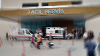 Korkunç olay! Okulu basıp öğretmeni darbettiler