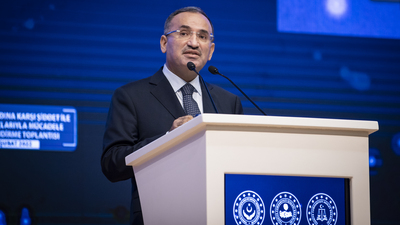 Bakan Bozdağ'dan Sıla'nın ailesine telefon