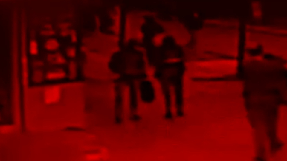 Feci ölüm! Yaşlı adam elleri kelepçeli bulundu!