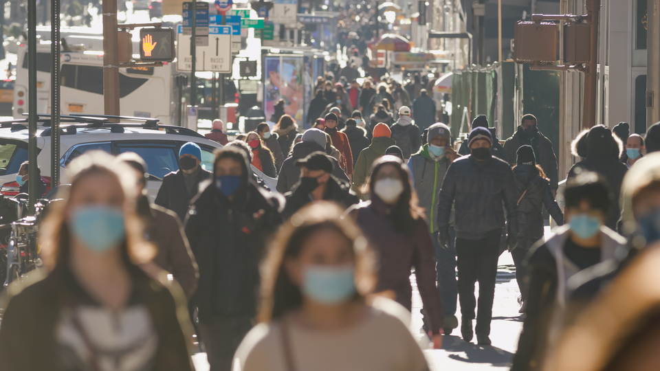 "Maskelerin tamamen çıkarılması kararı için erken"
