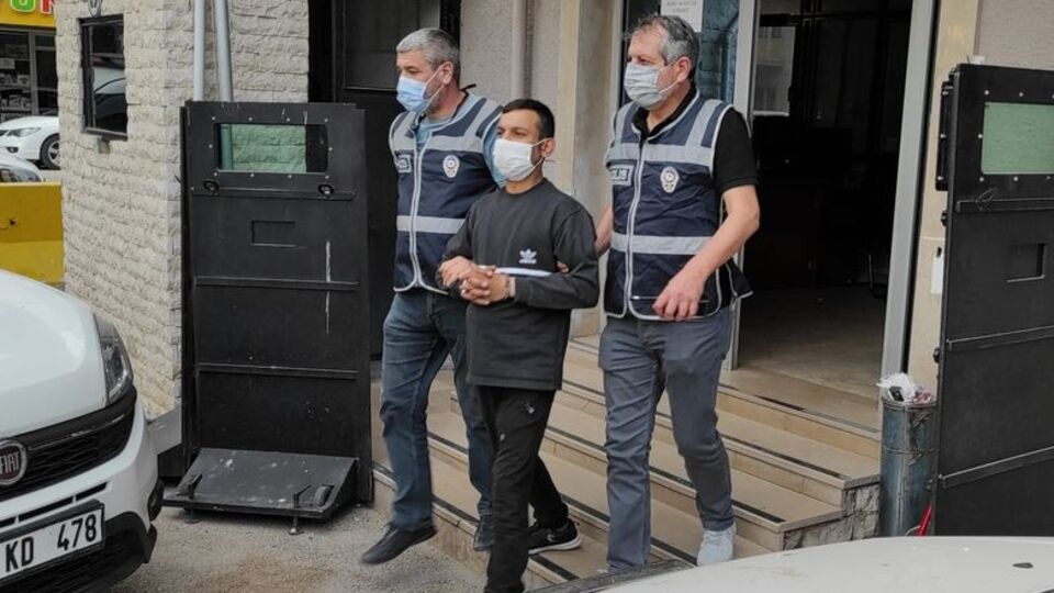 "Pes" dedirten olay! Cinayeti kızının üzerine yıktı!