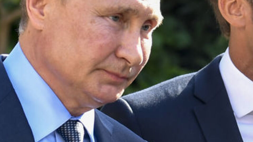 Putin ve Macron telefonda görüşecek