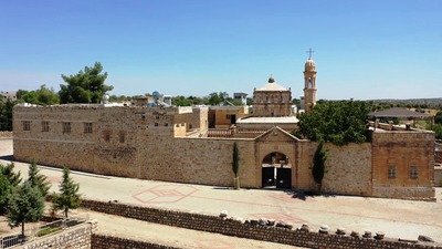 800 yıllık kilisedeki çanı çıkan ses kurtardı!