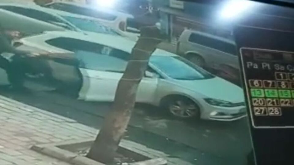 Kadın hırsızı ön koltuktan çıkardı! Film gibi...