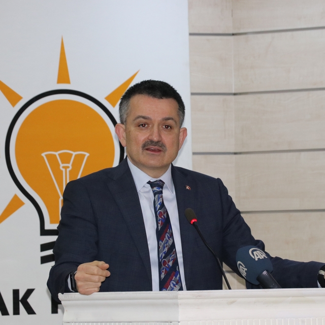 Bakan Pakdemirli koronavirüse yakalandı