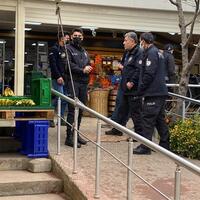 Alışveriş yapan çifte silahlı saldırı!