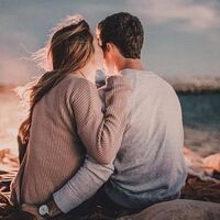 "Aşk ilişkilerinin her aşamasında empati çok önemli"