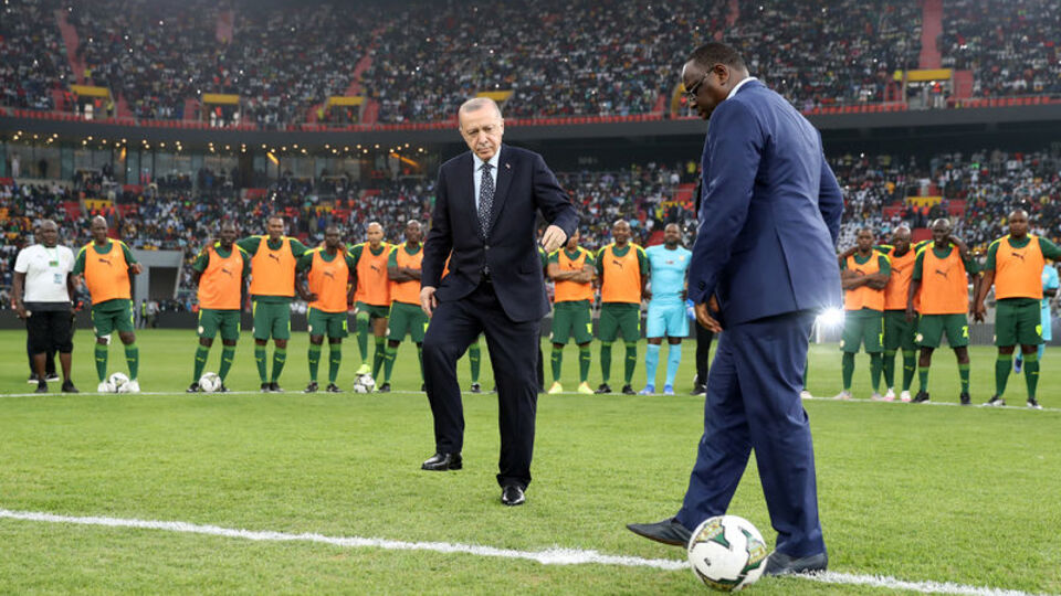 Cumhurbaşkanı Erdoğan, mevkidaşına pas attı