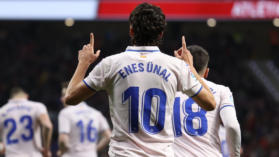 Gözler Enes Ünal'da