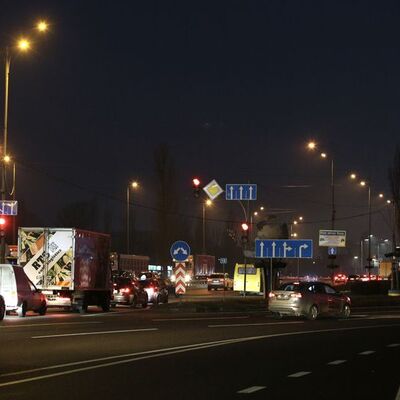 Kiev'den kaçış! Halk metrolara sığınıyor...