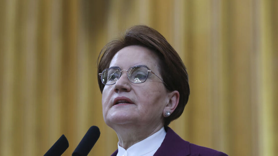 Meral Akşener: S400'lerden acilen kurtulmalı