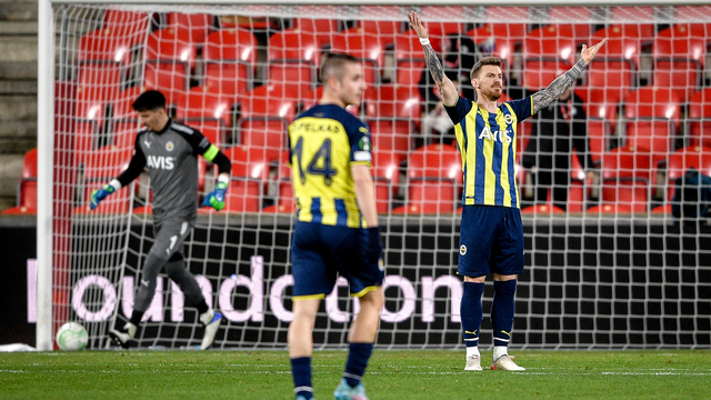 Fenerbahçe kazanarak, Sivasspor mağlubiyetle Avrupa'ya veda etti