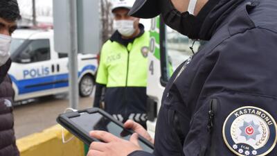 Düzensiz göç operasyonu! 25 organizatör ve 1474 göçmen yakalandı