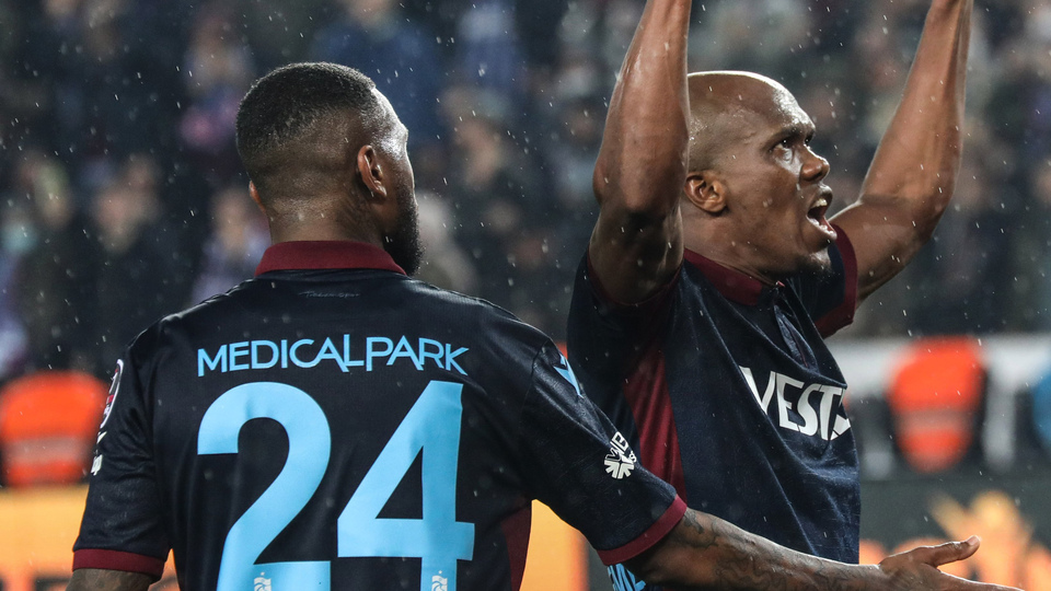 Zirvede tutan geri dönüşler