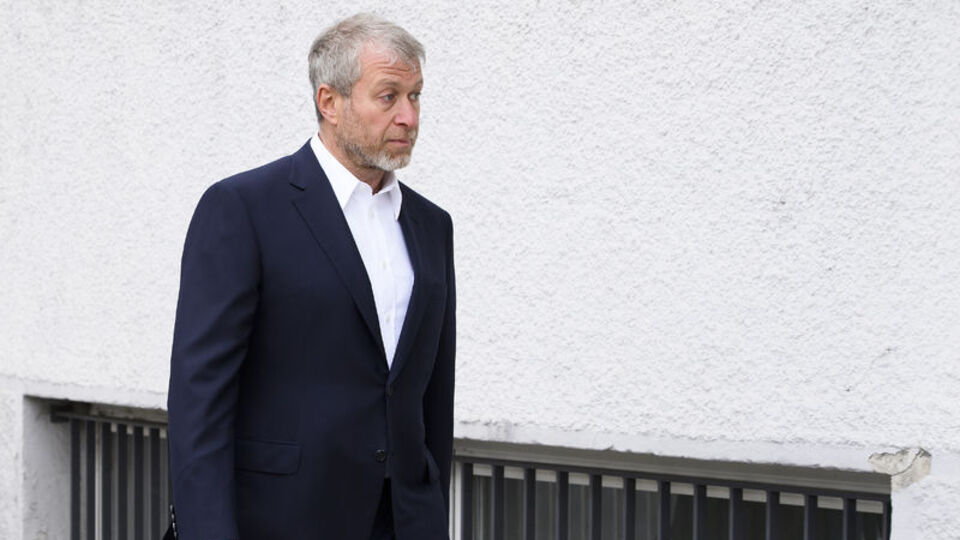 Roman Abramovich, Chelsea'yi bıraktı