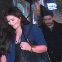 Yeni sevgilisiyle çiçekçi aradı