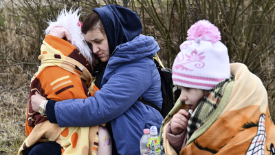Macaristan sınırında yürek yakan kareler!