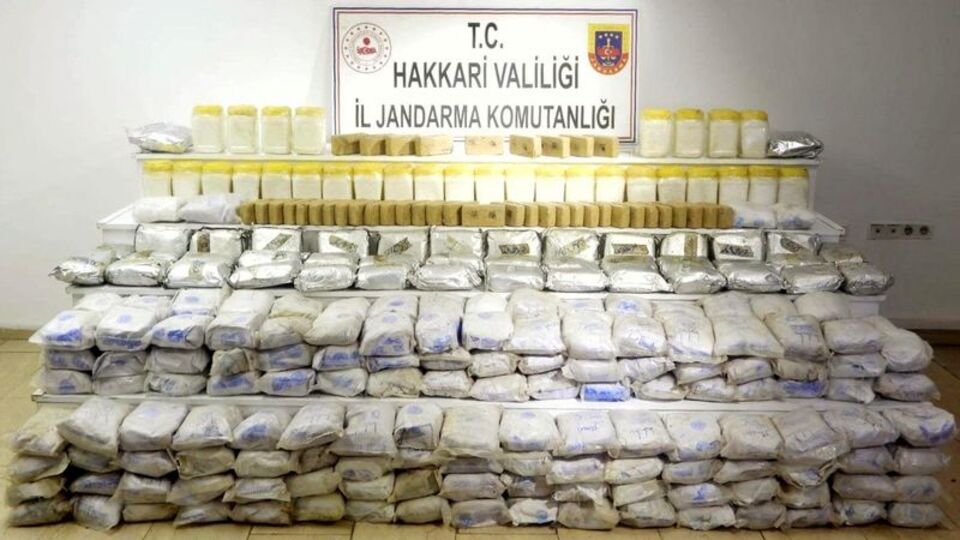 Bakan Soylu: Hakkari'de 250 kilogram eroin ele geçirildi