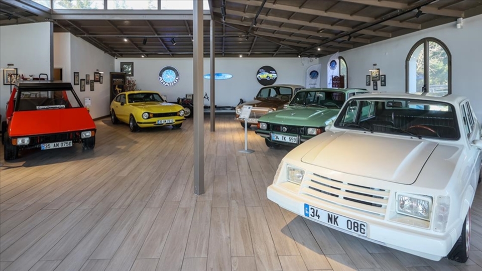 Anadol sevdası bunu yaptırdı! Müze gibi garaj