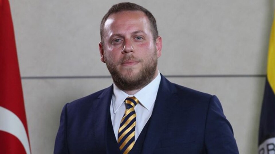 Fenerbahçe'de Pirşen istifa etti