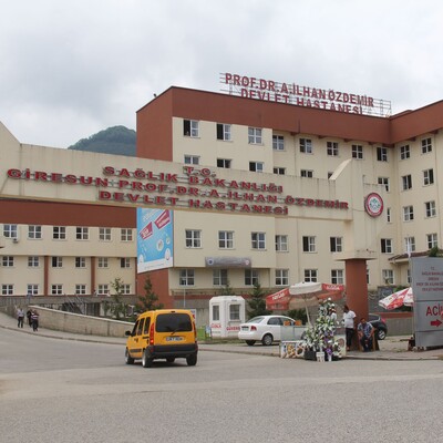 Bitmek bilmiyor! Hemşireye tekmeli saldırı!