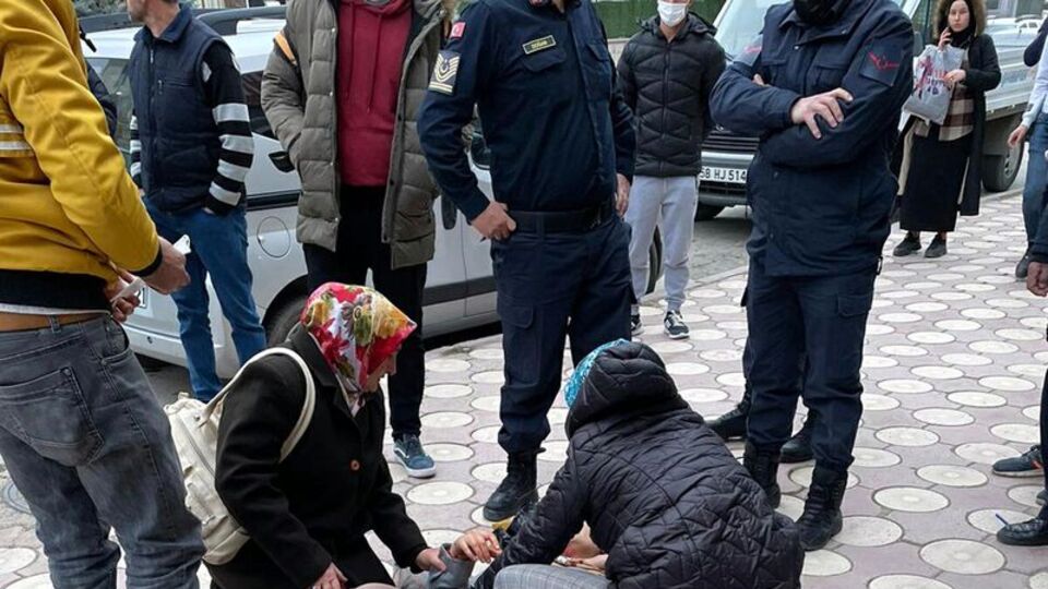 Boşandığı eşini bıçaklayacağını sosyal medyadan duyurmuş
