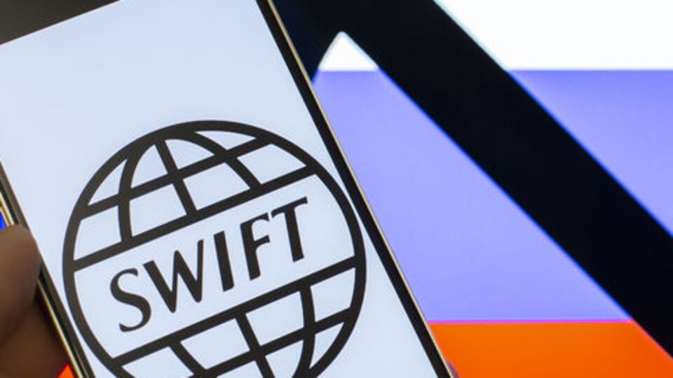AB, 7 Rus bankasını SWIFT'ten çıkarıyor