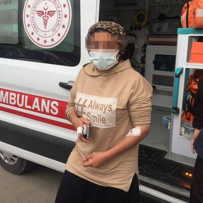 Eve almayan eşini kürekle dövdü