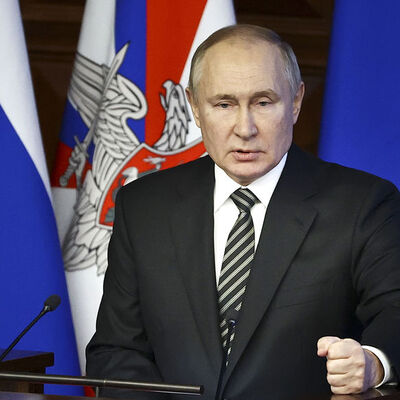 Uçuş takibiyle tanınan genç Putin'i takibe başladı!