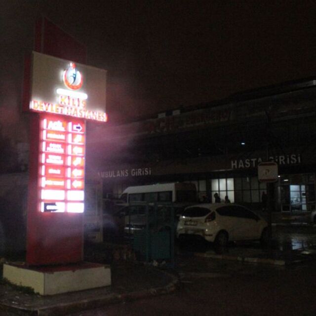 Sınırdan kaçak geçerken mayına bastı