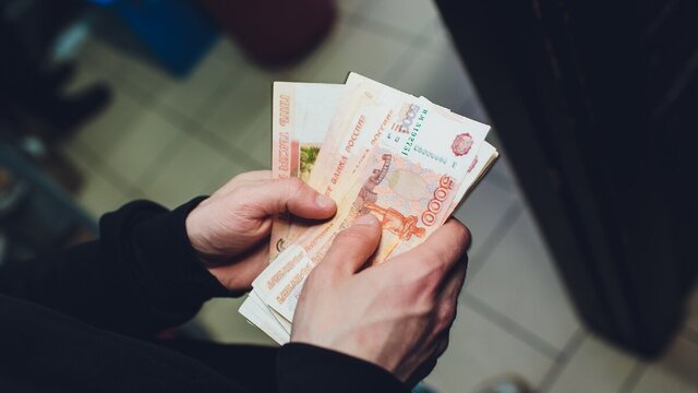 Ruble yine çakıldı