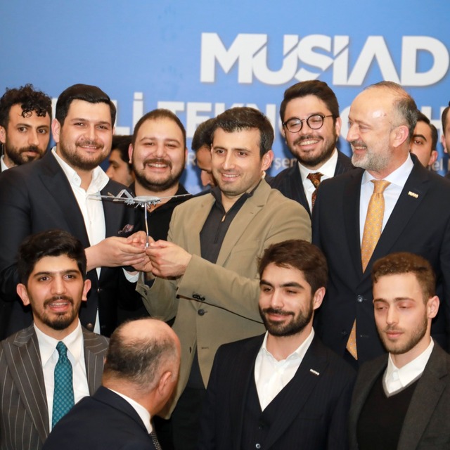 'İHA'lar ile muharebe tarihinde devrim yapacağız'