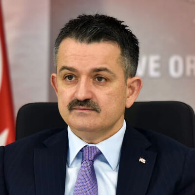 Tarım Bakanı Pakdemirli görevinden ayrıldı
