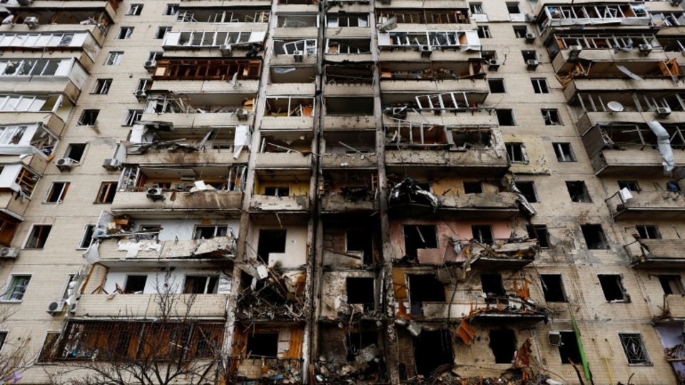 Ukrayna'ya silah yardımı yerine insani yardım