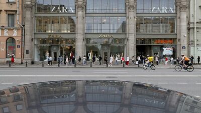 Tekstil devi Rusya'da 502 mağazasını kapatıyor