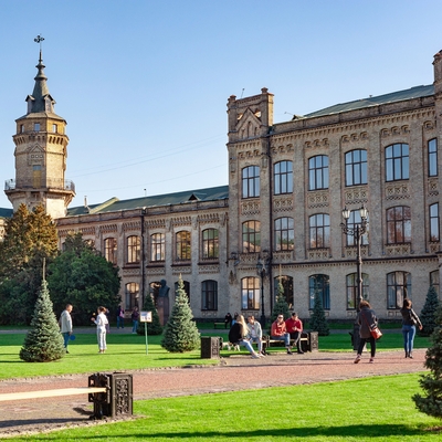 Ukrayna'da okuyan öğrenciler YÖK'ten çözüm bekliyor