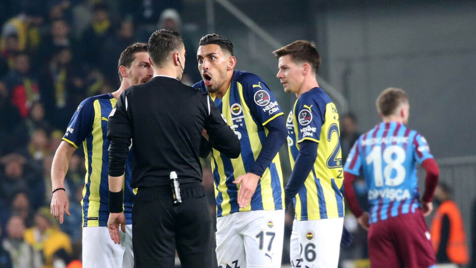 Fenerbahçe'de Zorbay Küçük tepkisi!