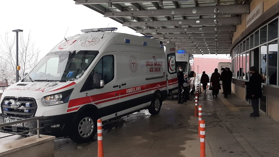 Sahte içki kâbusu geri döndü! 12 kişi zehirlendi