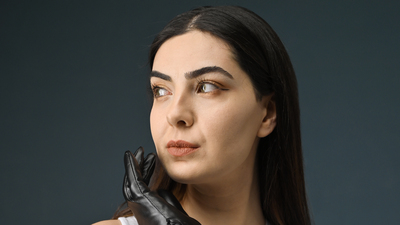 'Hüzünlü Şarkı'yı yayınladı