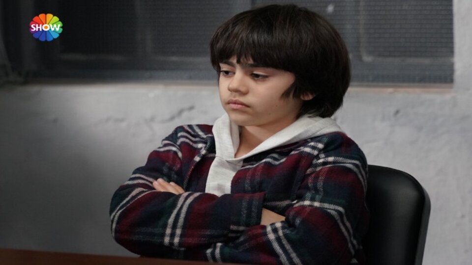 Melike ve Zeynep karşı karşıya!