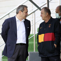 Elmas, Terim'i Barselona'ya davet etti