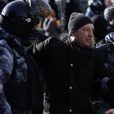 Rusya'da 48 kentte protesto! Binlerce gözaltı!