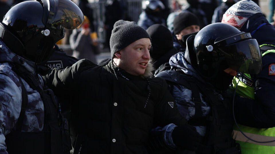 Rusya'da 48 kentte protesto! Binlerce gözaltı!