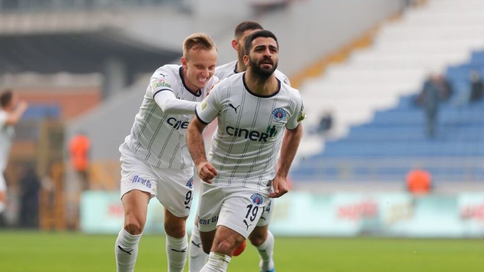 Krallık yarışı kızışıyor!